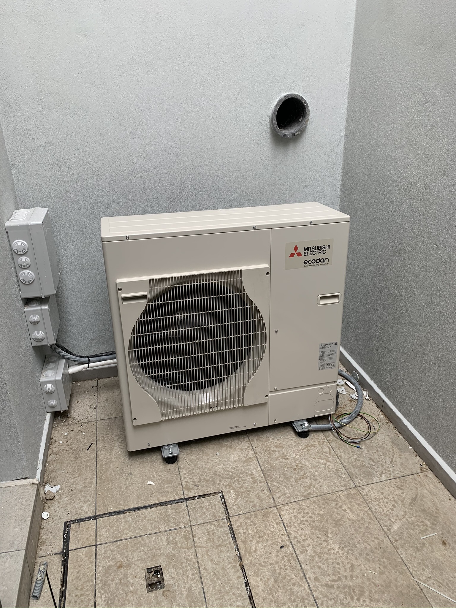 Instalații aer condtionat și încălzire prin pardoseală