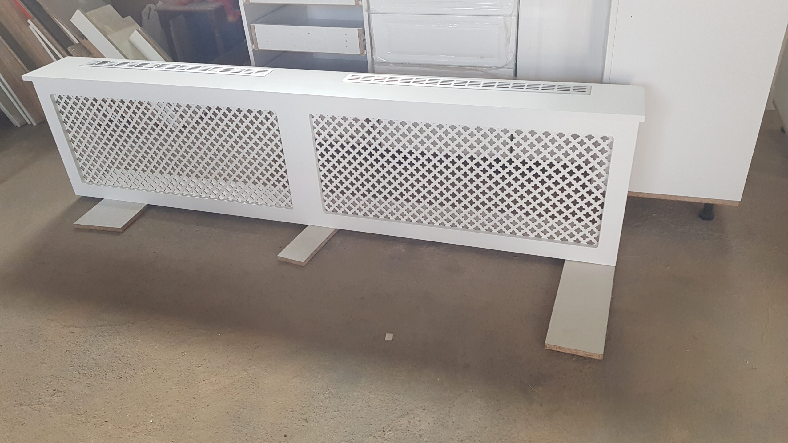 Execut orice mobilier din Pal la comanda