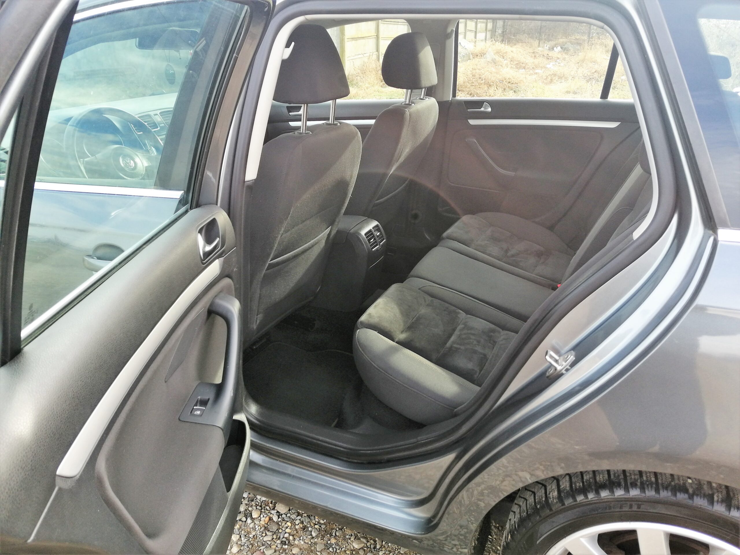 VW Golf VI – FULL – piele, clima, jante – impecabilă