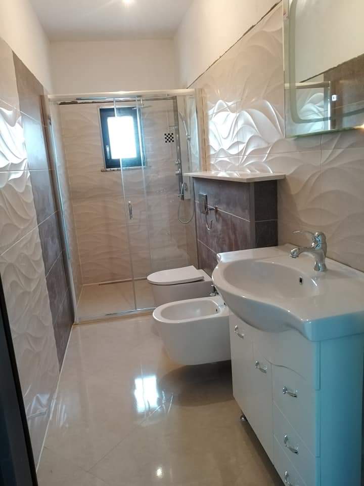 Finisaje interioare-exterioare