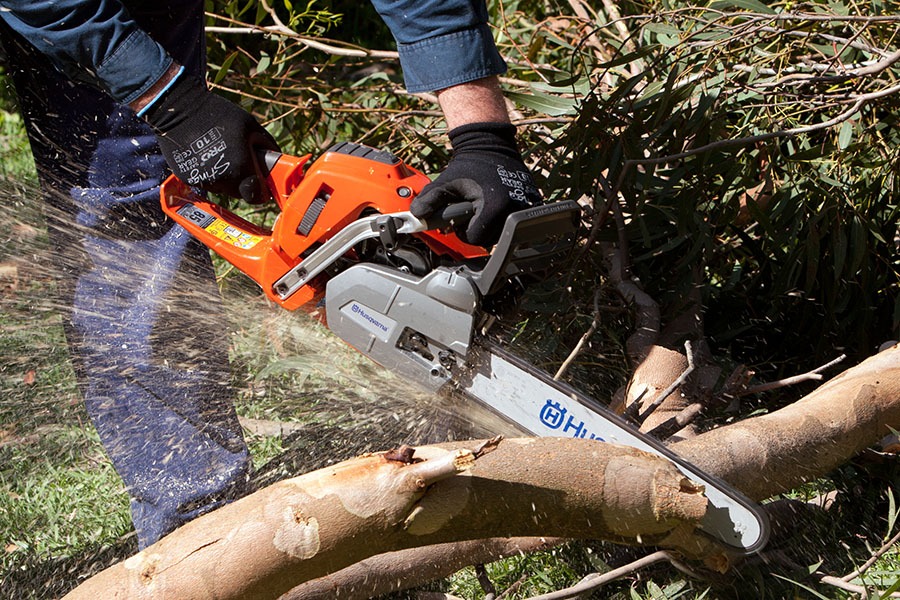 Execut lucrări grădinărit!