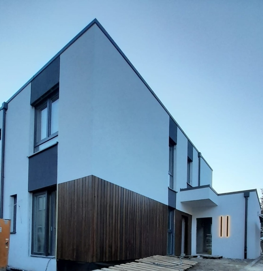 Construim CASE pe structura din lemn