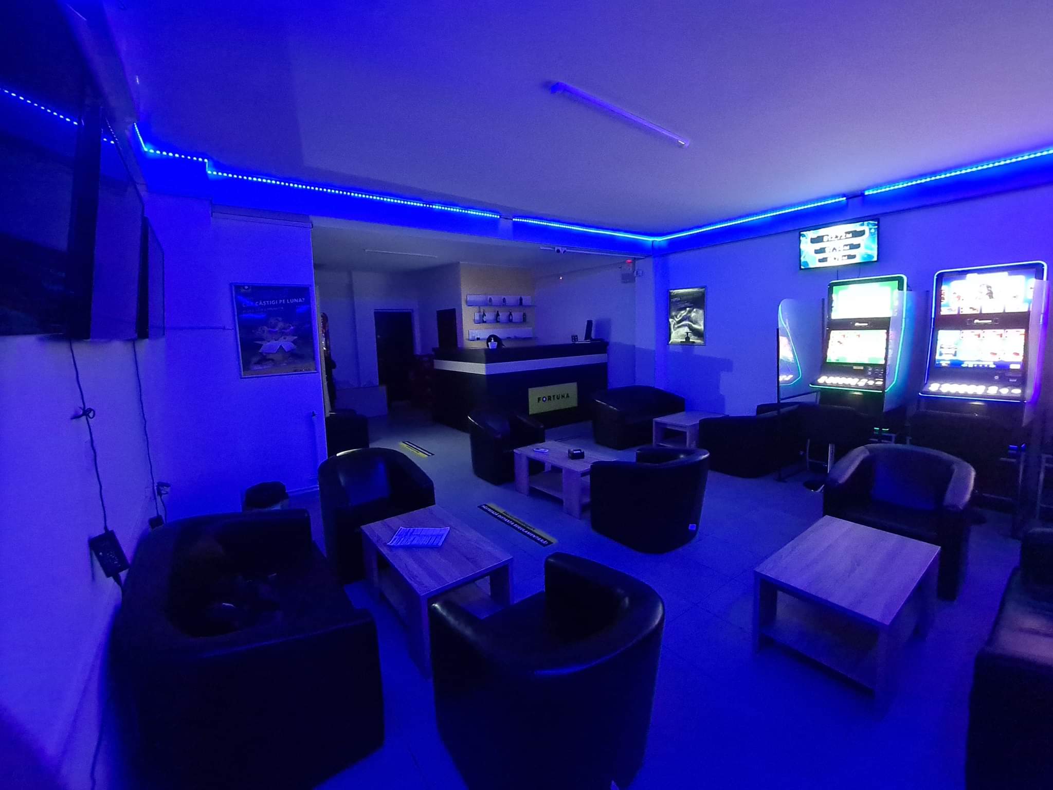 Se vinde afacere la cheie cafe bar și pariuri