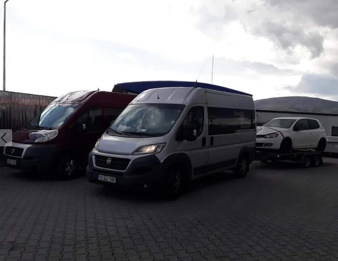 Transport masini pe platforma mobila colete persoa