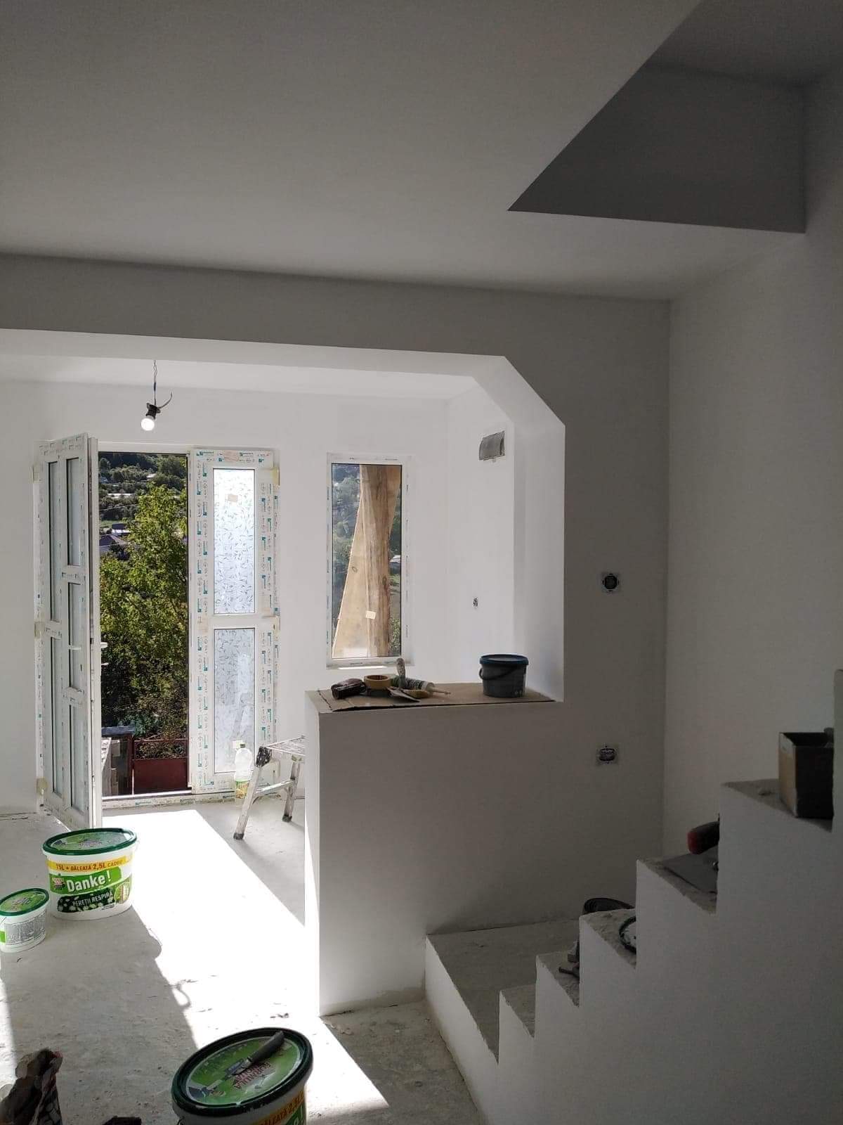 Execut lucrări de construcții interior exterior