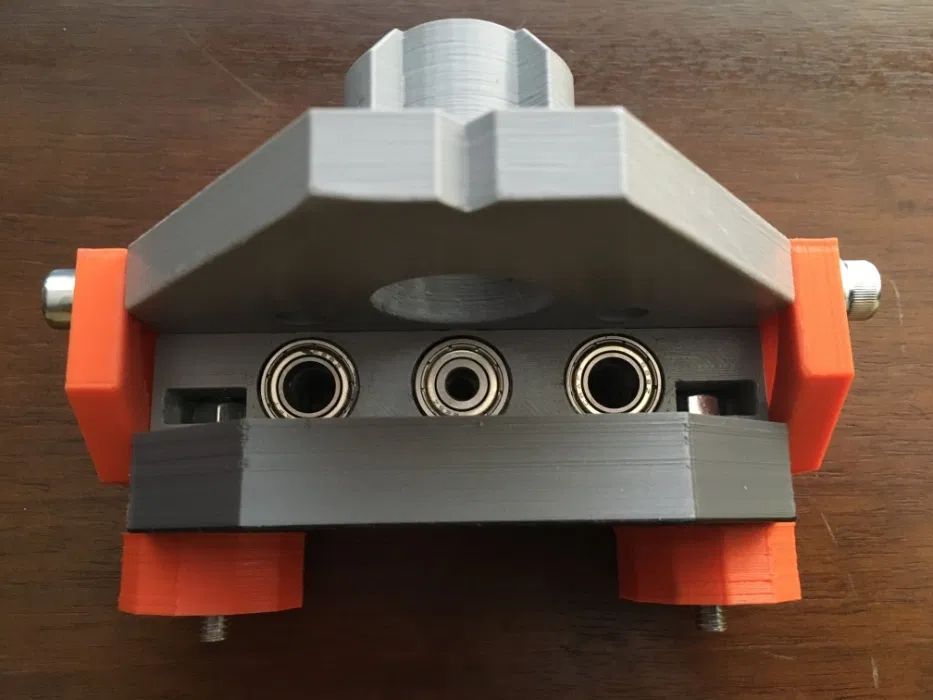 Sablon mobila demontabili blum 25mm v.8 cepi lemn