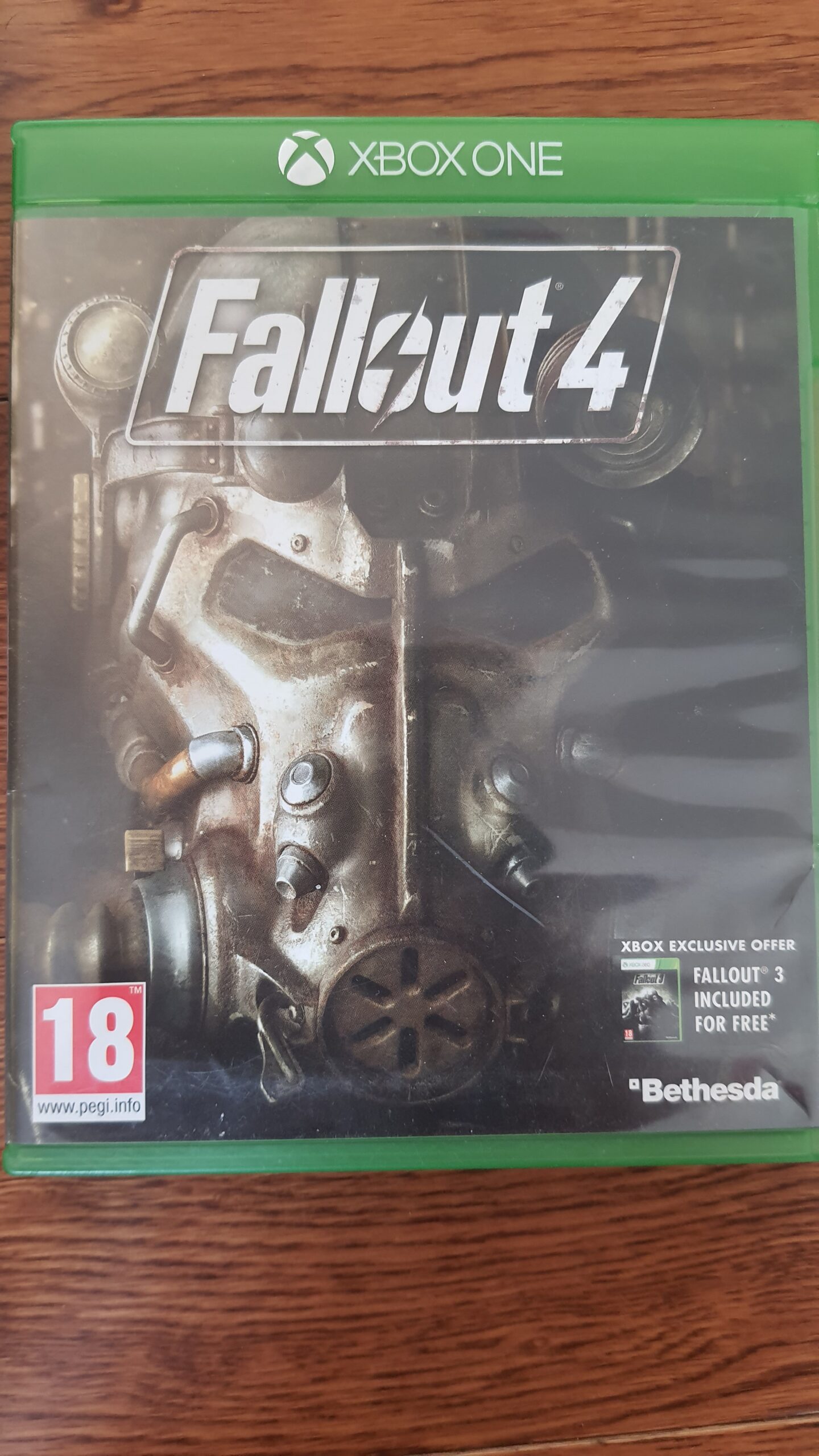 Xbox One Joc Tri-Bundle: GTAV+Minecraft+Fallout4