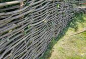 Gard din nuiele/bețe împletite