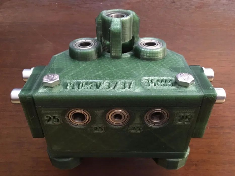 Sablon mobila demontabili blum 25mm v.8 cepi lemn