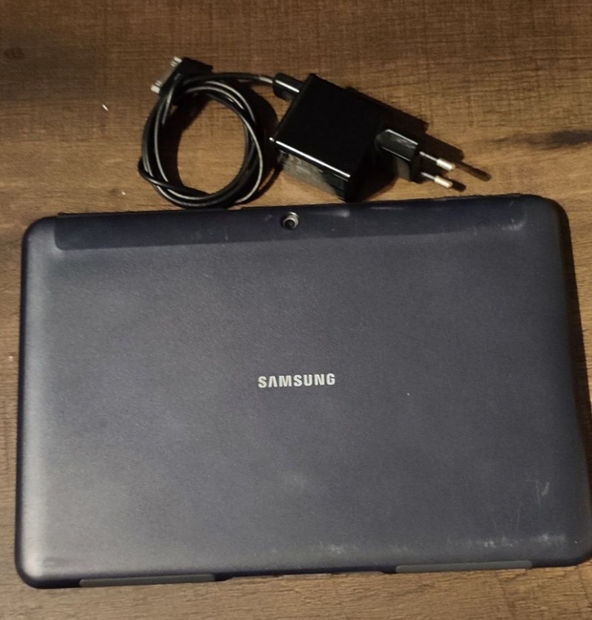 Vând 2 tablete ( la pachet ) Tab 2 + Turbox