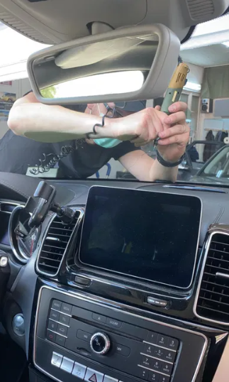 Reparatii parbrize, reparatii ciobituri, reparatii fisuri