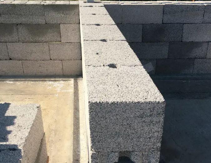 Caramizi din polistiren si beton