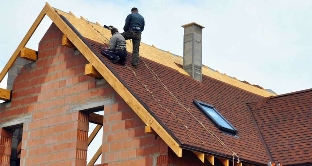 Executam acoperisuri