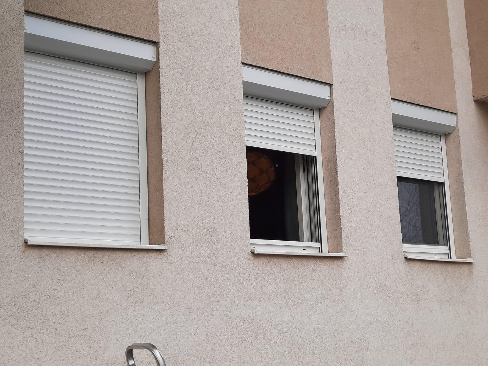 Producem si montam rulouri exterioare din aluminiu