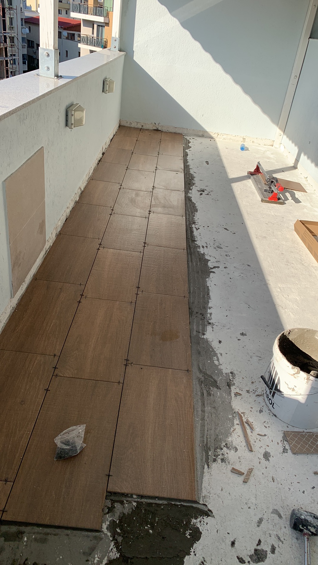 Lucrari de constructii case / hale