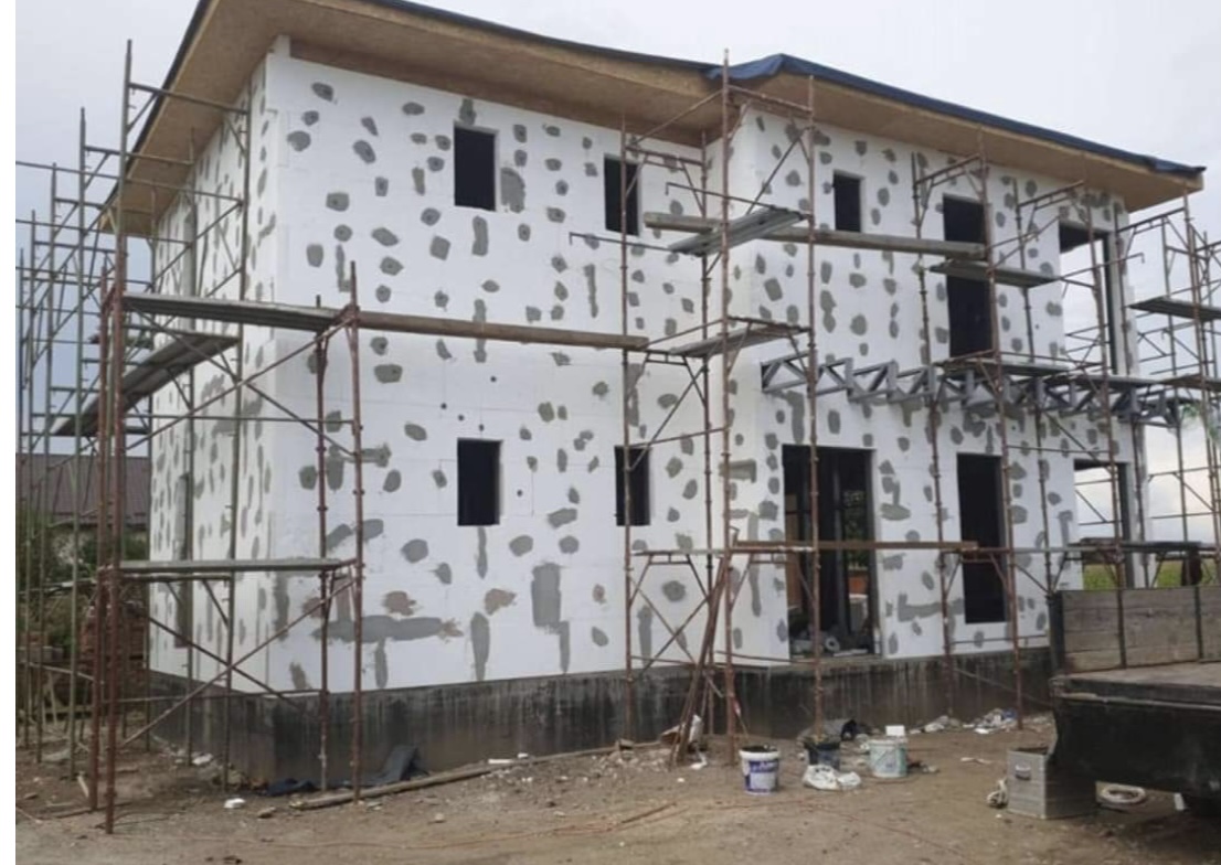 Lucrari de constructii case / hale