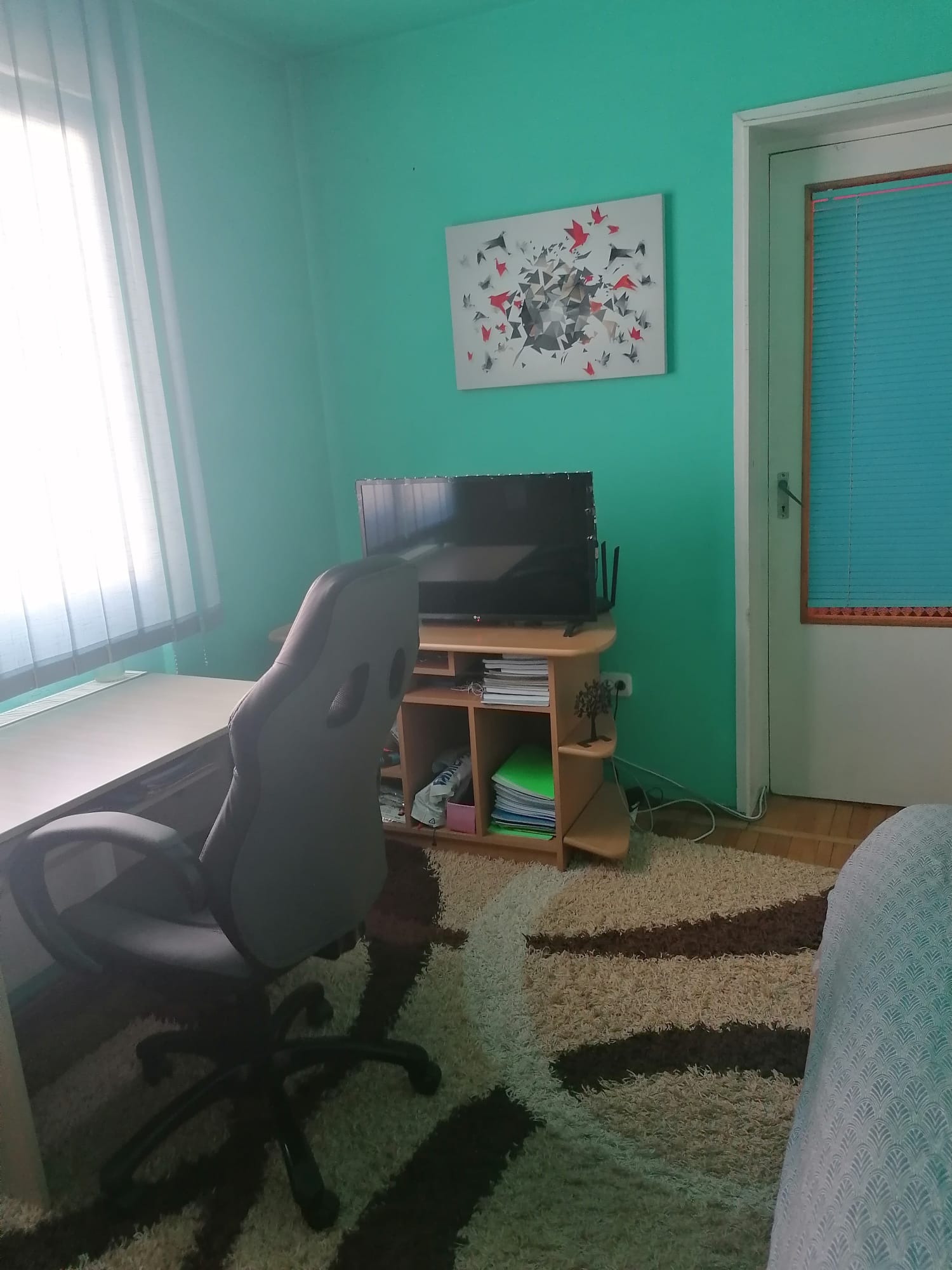 Vand apartament cu doua camere