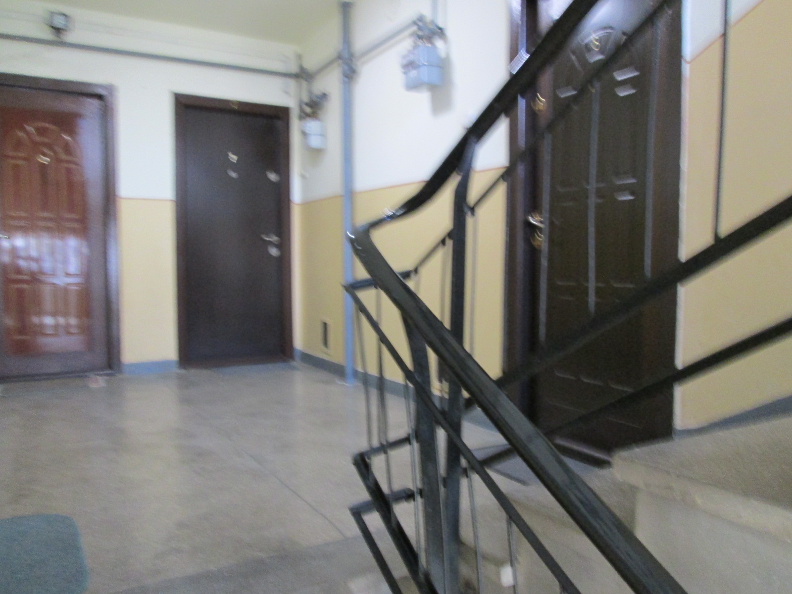 Vand apartament cu doua camere