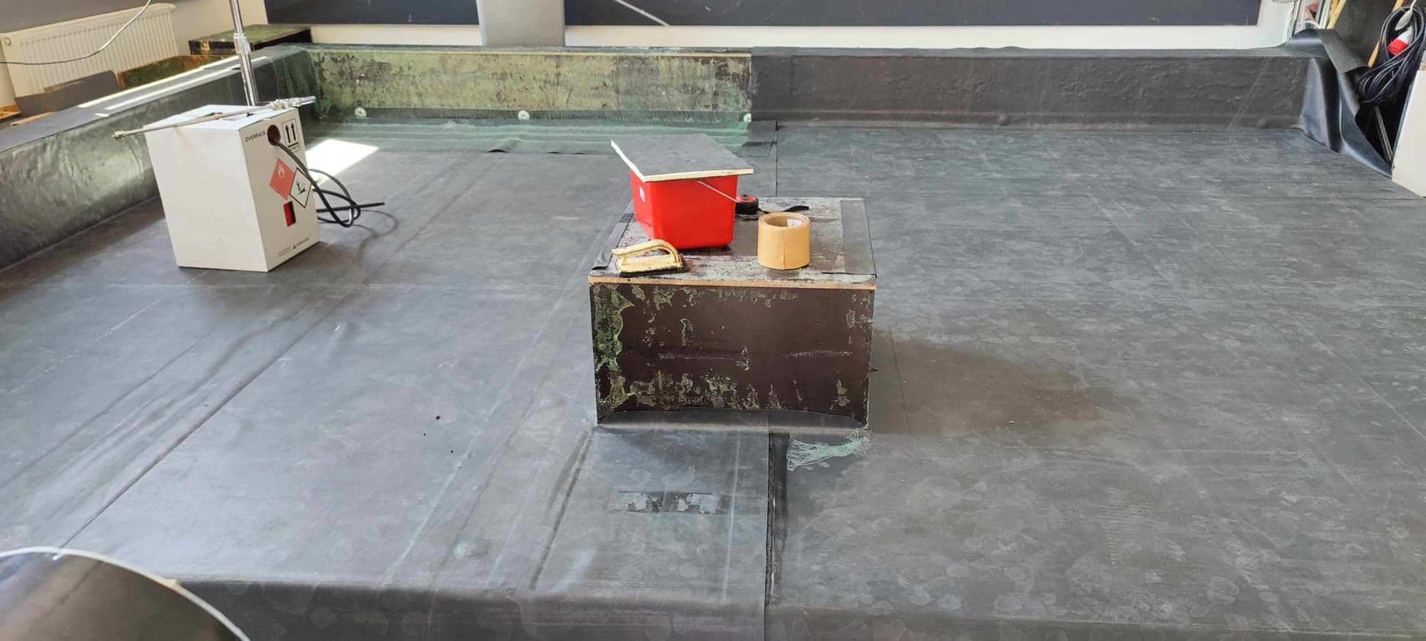 Hidroizolatii acoperisuri terasate, balcoane, hale