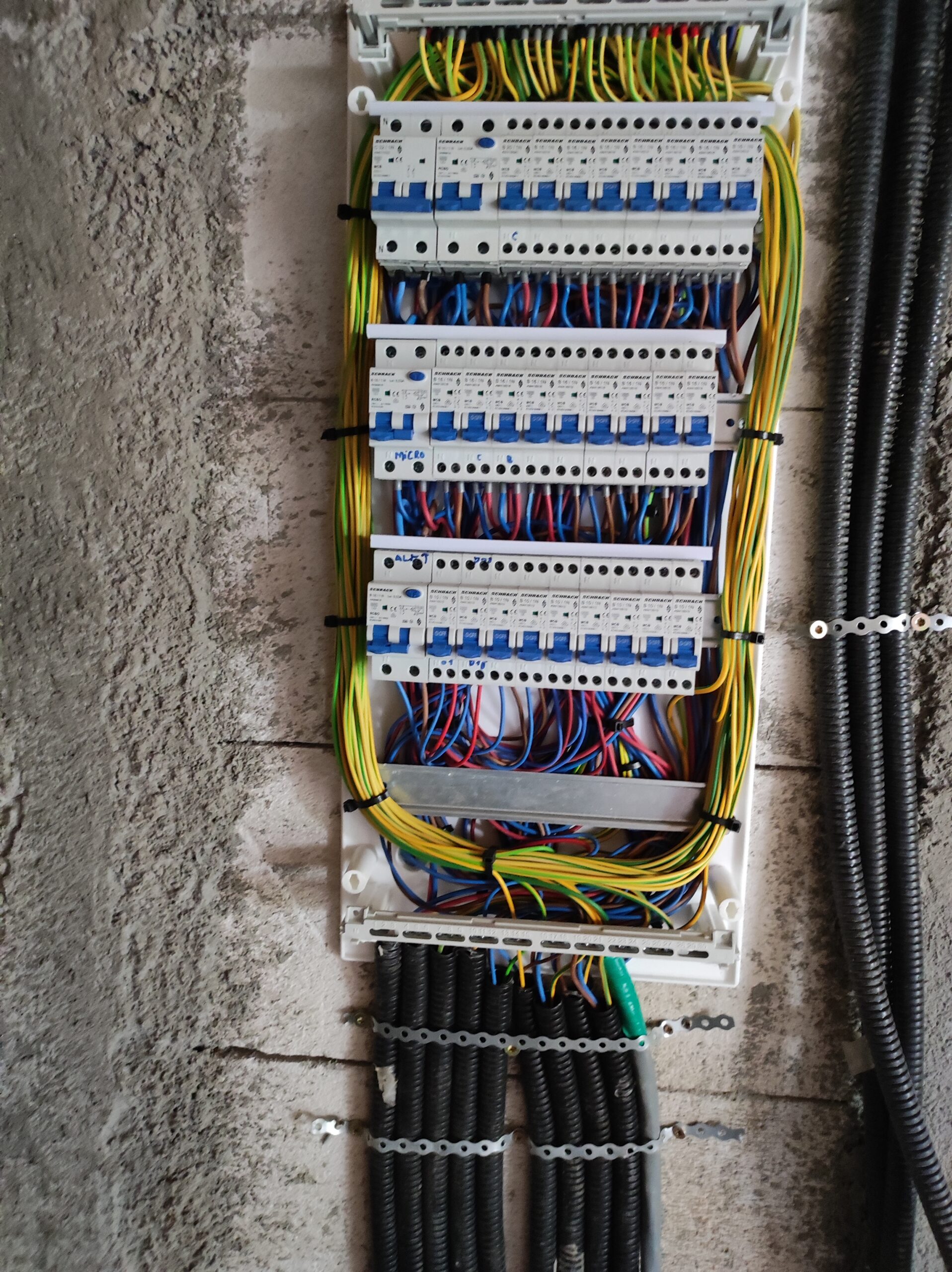 Electrician Construcții civile și industriale autorizat