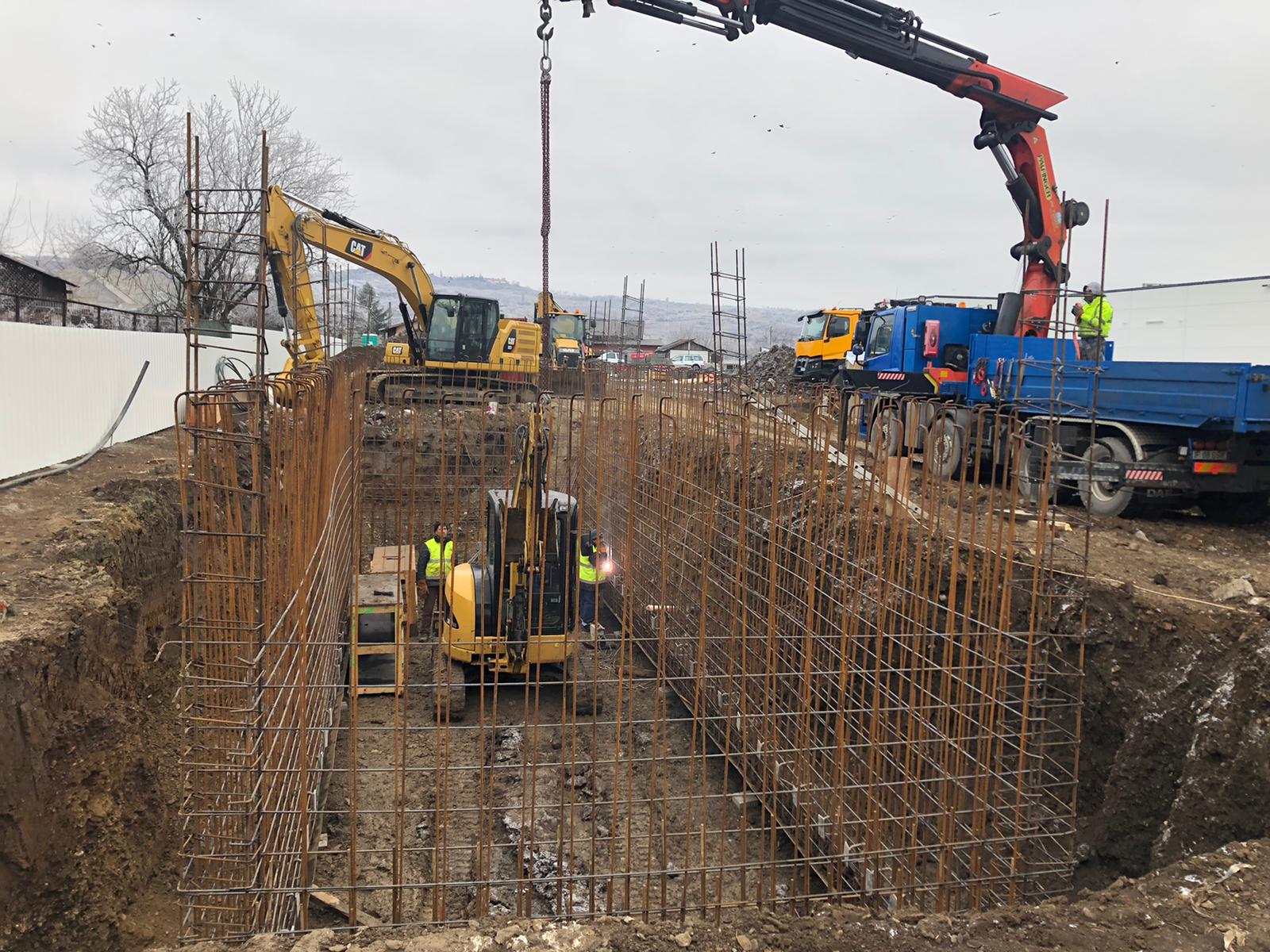 Inchiriez macara pk72000